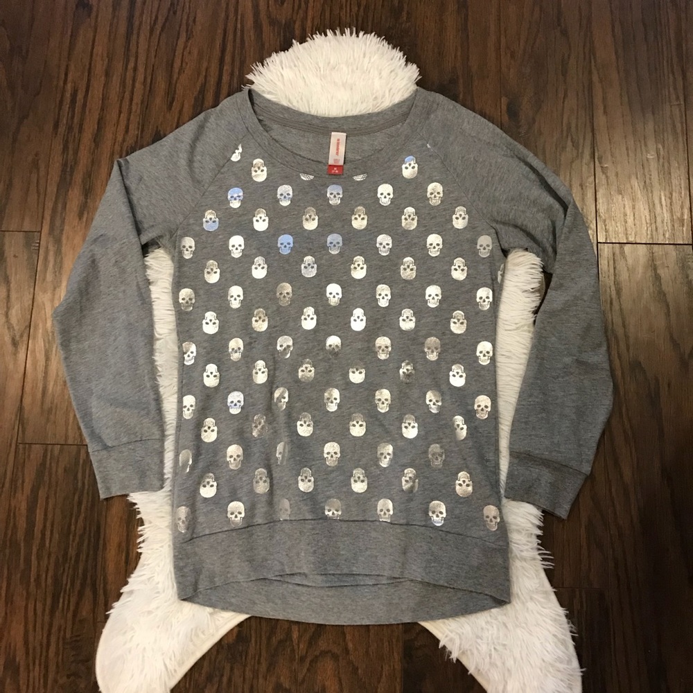 Grey Long Sleeve Crewneck  juniors size  medium